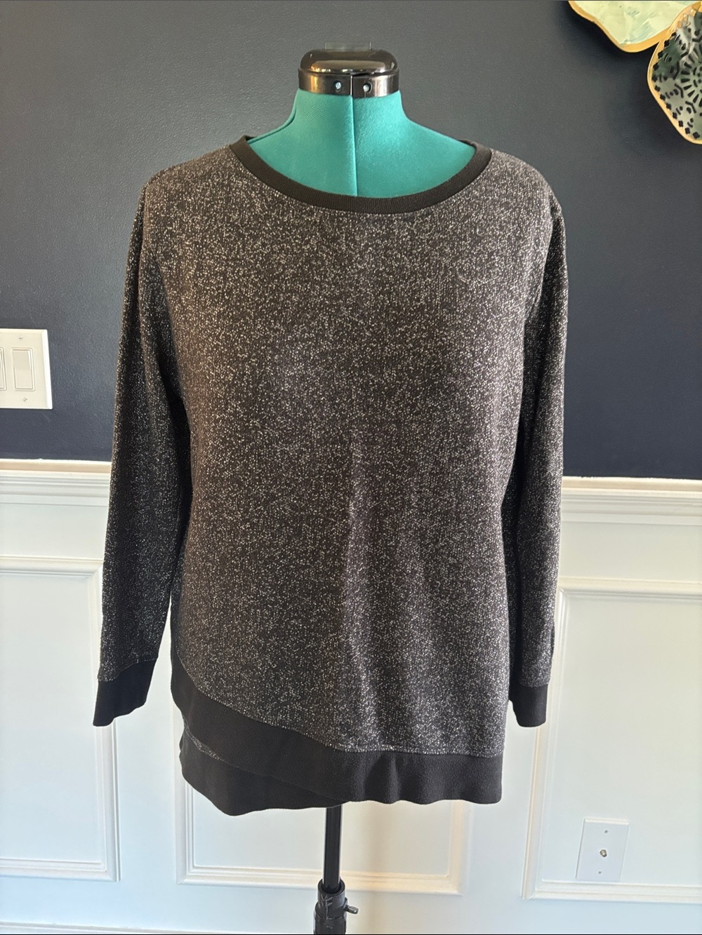 Liz Claiborne Black subtle sparkle Crewneck sweatshirt.